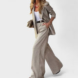 Carlota - Elegantan Outfit