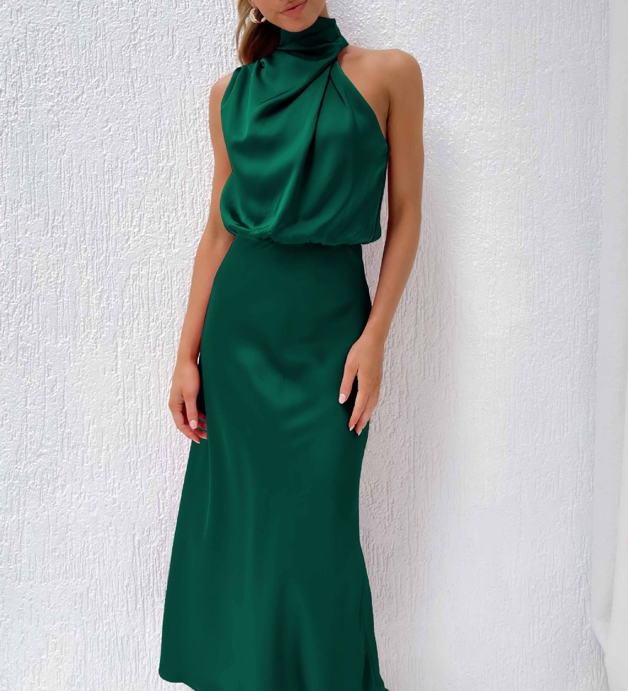 Tyra | Elegantna večernja haljina s halter izrezom