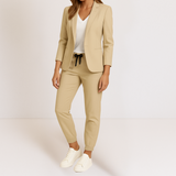 Beatriz | Moderna Elegancija u Udobnom Setu