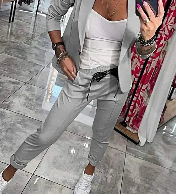 Adriana - Elegantan komplet