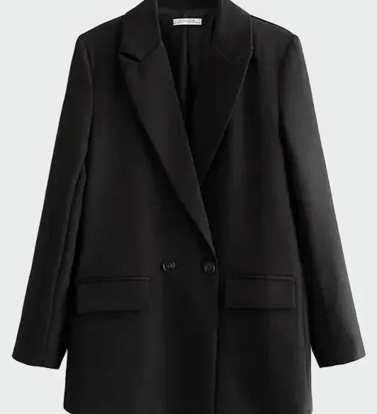 Oversized kaput s modernom linijom
