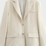 Oversized kaput s modernom linijom