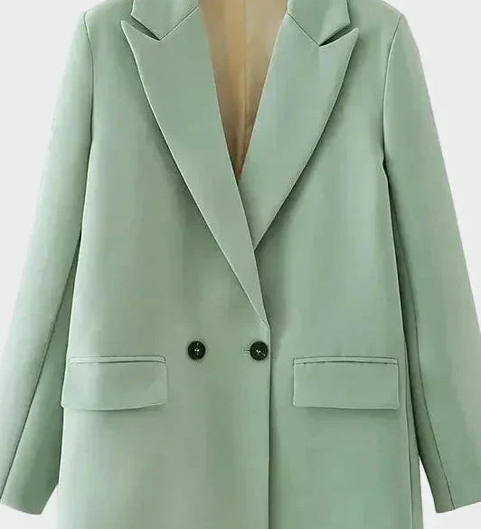 Oversized kaput s modernom linijom