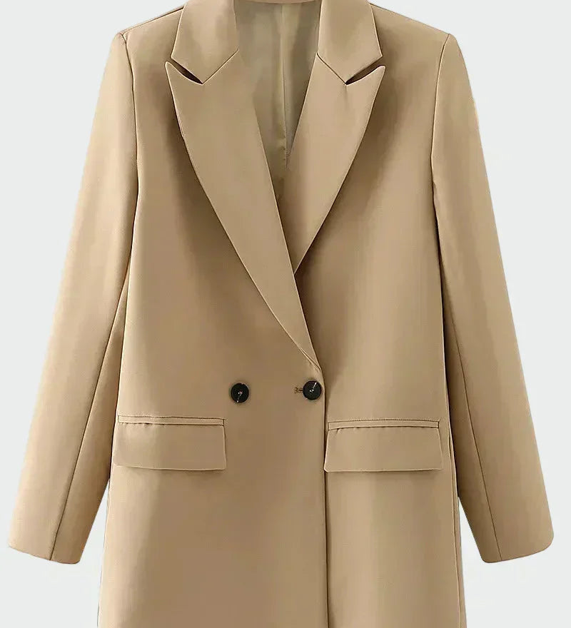 Oversized kaput s modernom linijom