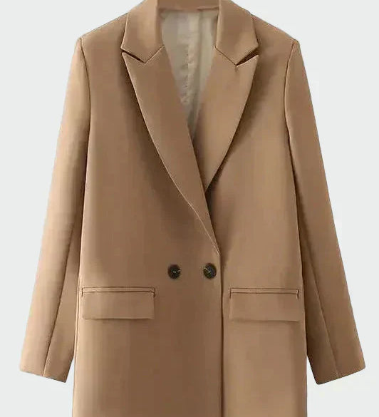 Oversized kaput s modernom linijom